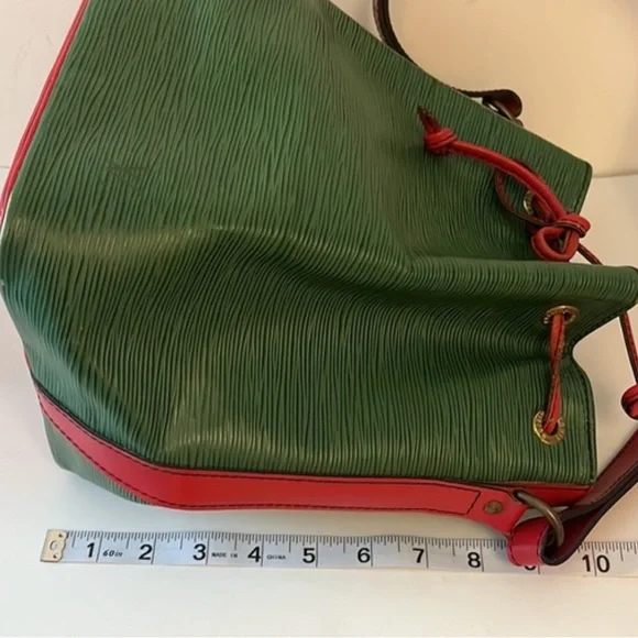 Louis Vuitton Epi Bicolor Green Noe PM - Picture 4 of 9